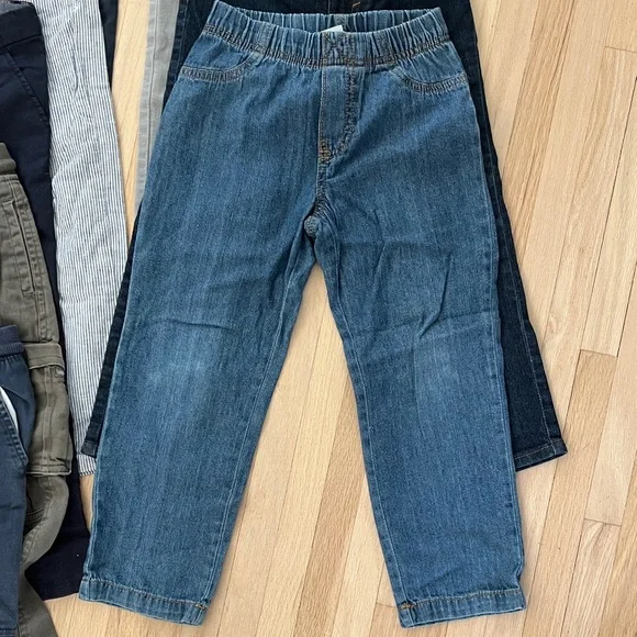 Kids Bottoms Bundle (4-5 y) Jeans, Canvas Pants, Linen Pants - Picture 4 of 11